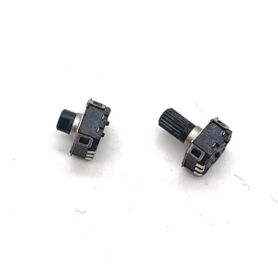Obrotowy enkoder 6 mm z przyciskiem 50-omowy enkoder Ec12 Głośnik audio