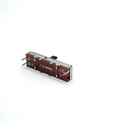C2031S Metalowy uchwyt 20 mm skoku 9,5 mm szerokości używany do słuchawek i mikrofonu konsoli dźwiękowej