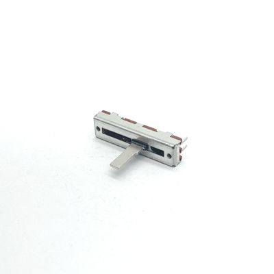 C3021N Metalowy uchwyt, skok 30 mm, szerokość 9 mm, używany do słuchawek i mikrofonu konsoli dźwiękowej